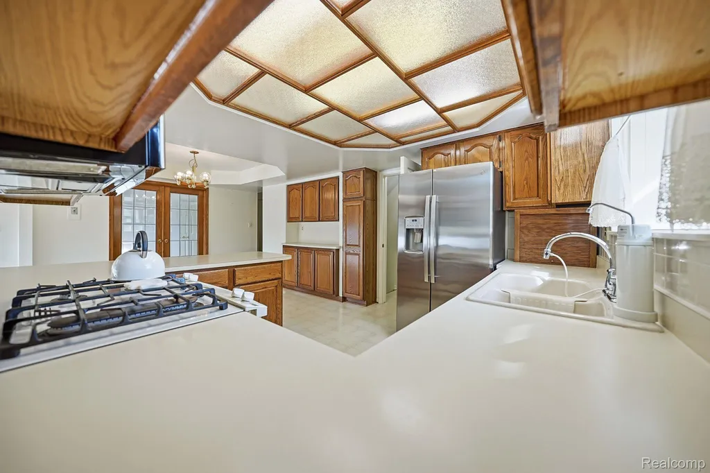 17320 Brill Drive Clinton Charter Township MI 48035
