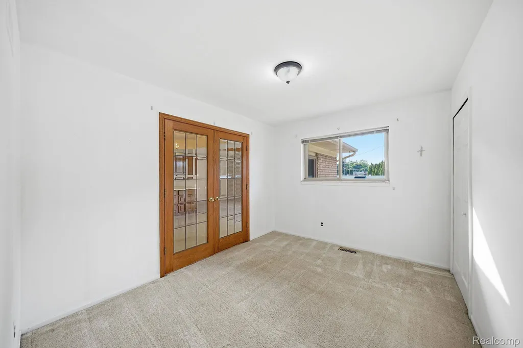 17320 Brill Drive Clinton Charter Township MI 48035