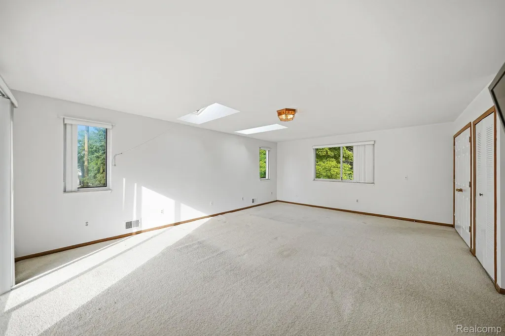 17320 Brill Drive Clinton Charter Township MI 48035