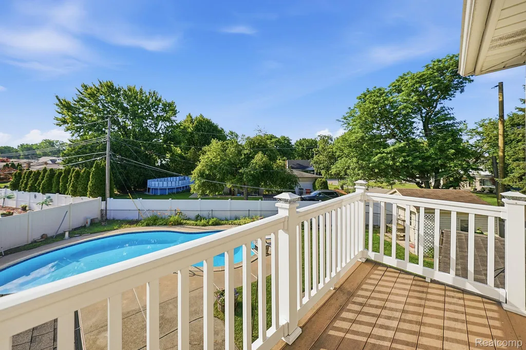 17320 Brill Drive Clinton Charter Township MI 48035