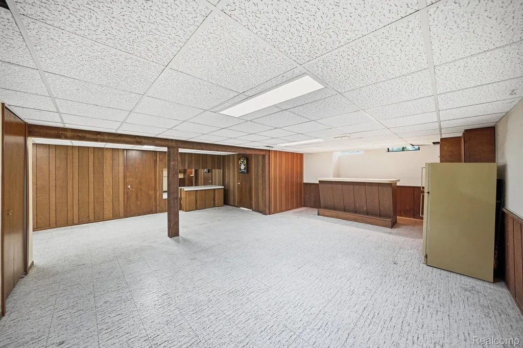 17320 Brill Drive Clinton Charter Township MI 48035