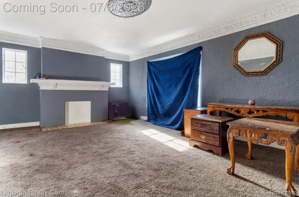 14376 Mansfield Street Detroit City MI 48227