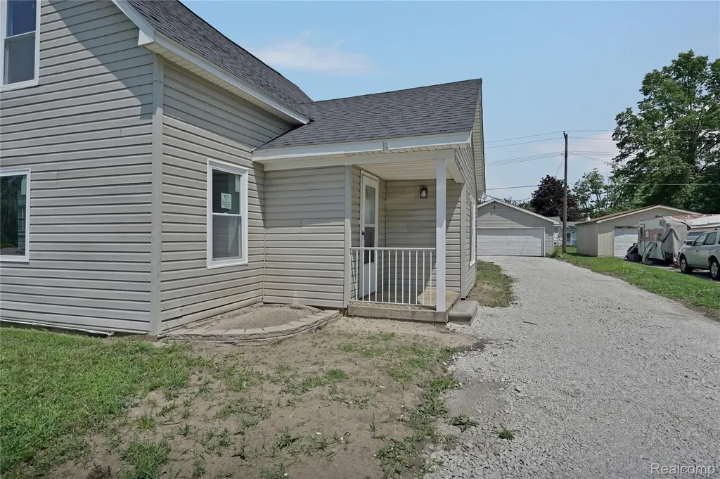 914 Chartier Street Marine City City MI 48039
