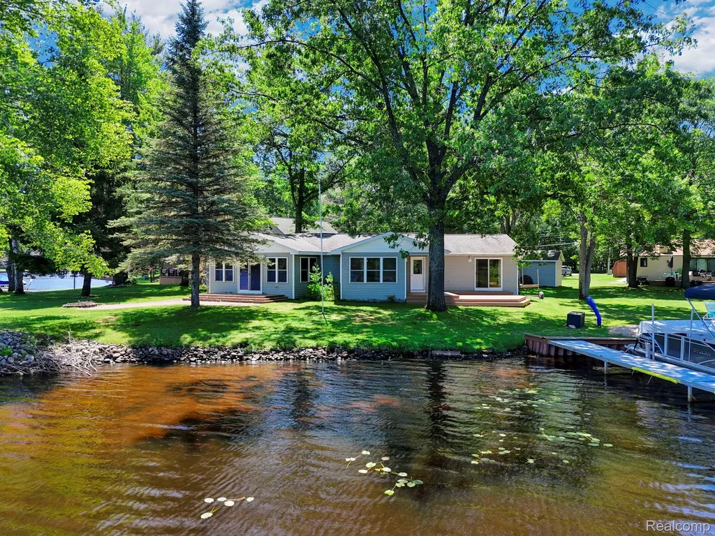 1192 Lake James Drive Denton Township MI 48651