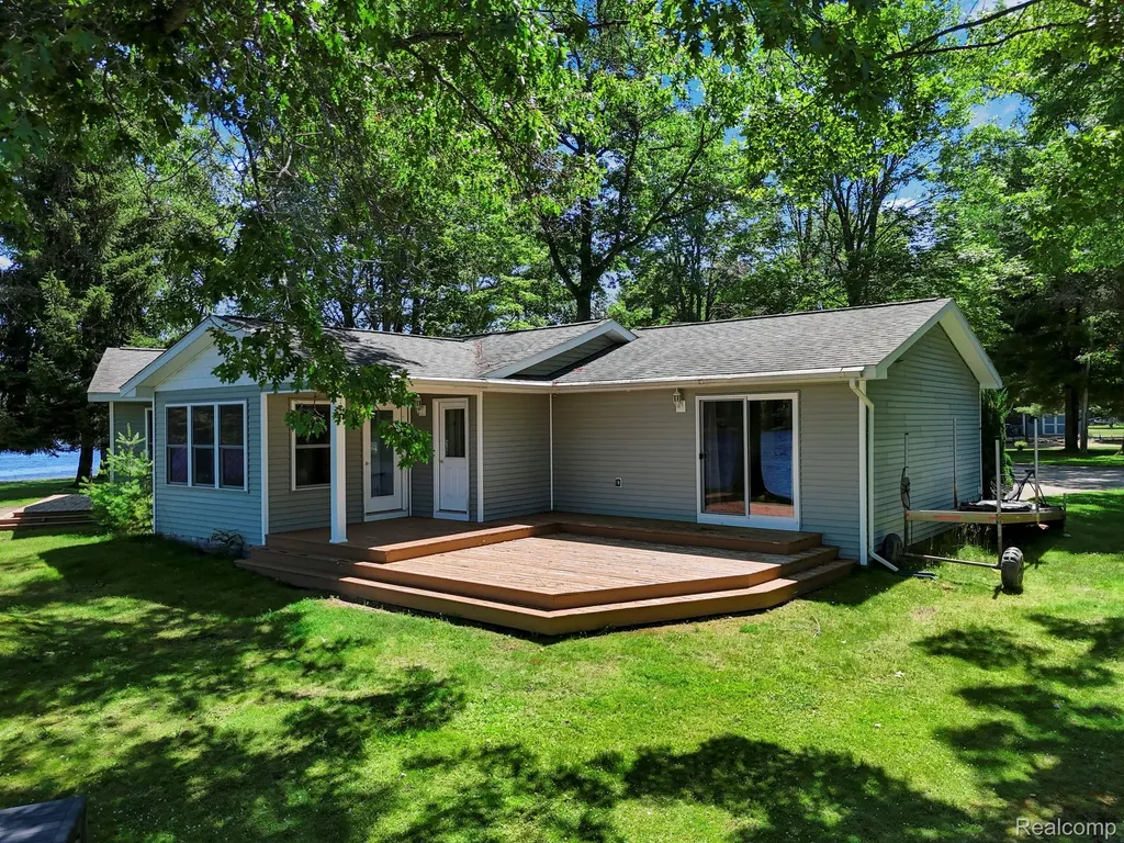 1192 Lake James Drive Denton Township MI 48651