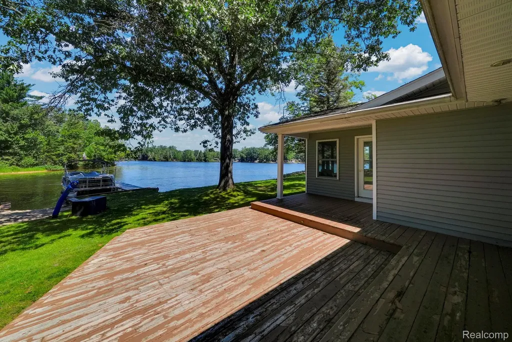 1192 Lake James Drive Denton Township MI 48651