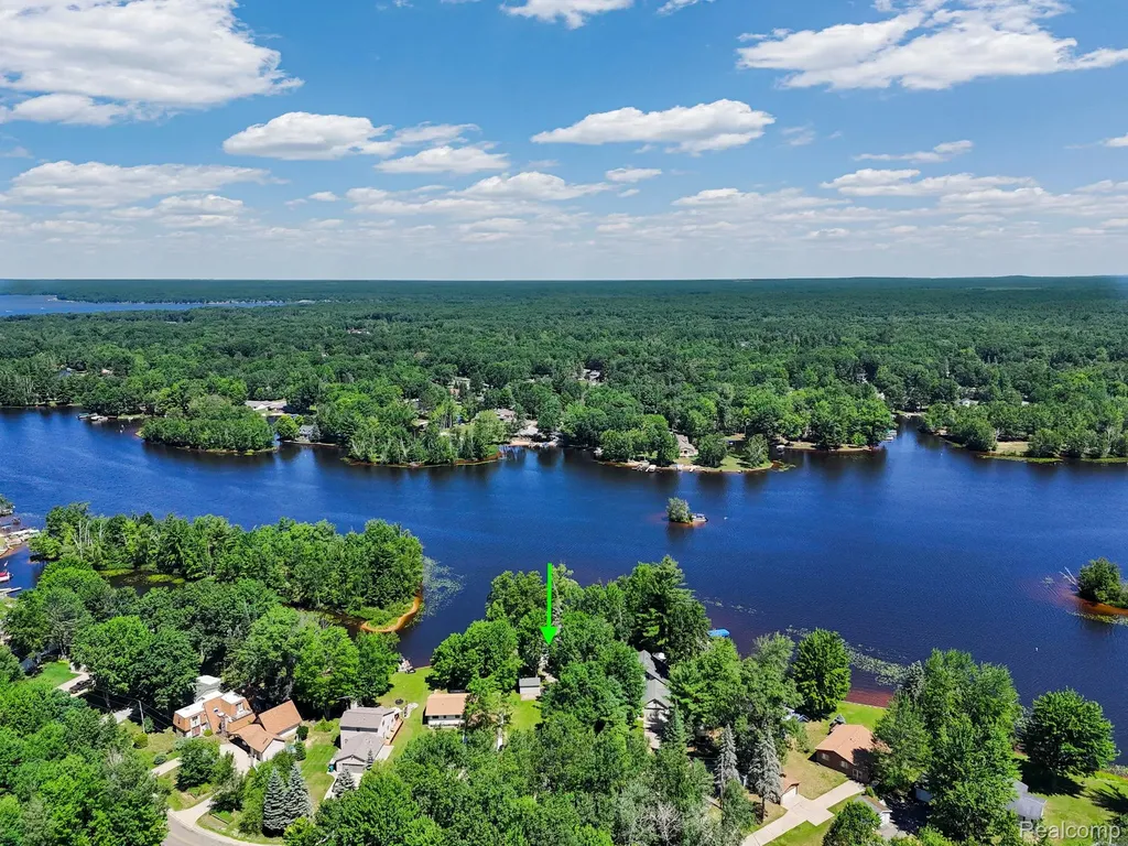 1192 Lake James Drive Denton Township MI 48651