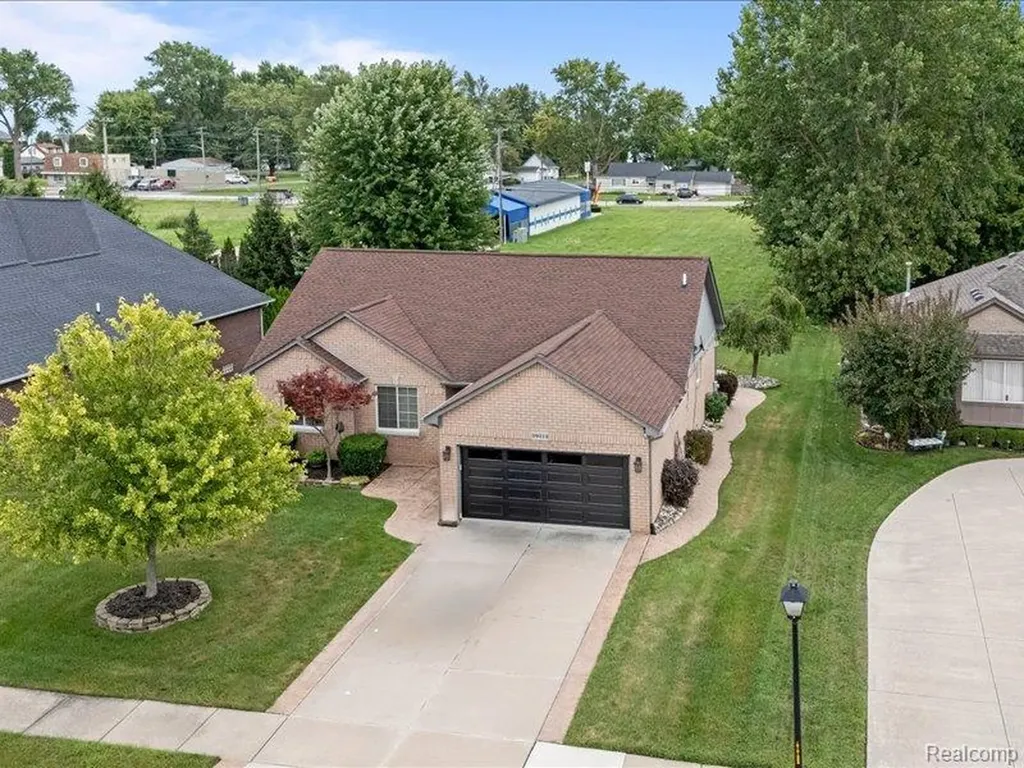 29213 Rachid Lane Chesterfield Township MI 48047