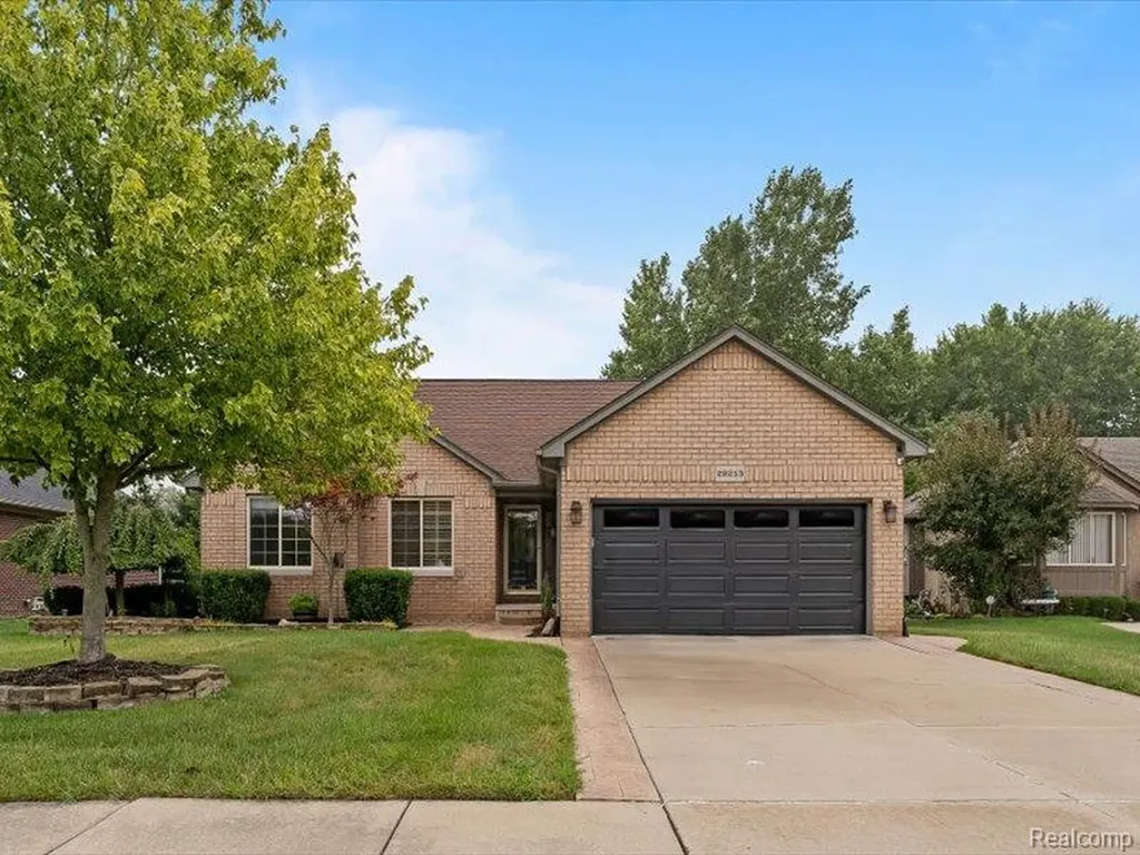 29213 Rachid Lane Chesterfield Township MI 48047