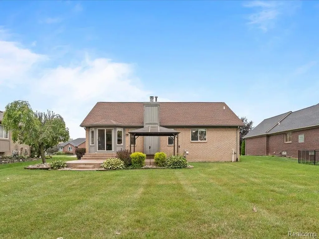 29213 Rachid Lane Chesterfield Township MI 48047