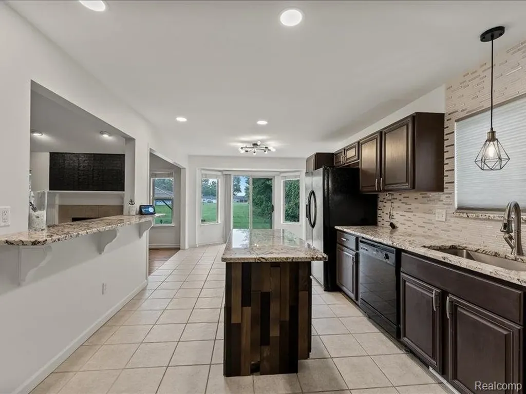 29213 Rachid Lane Chesterfield Township MI 48047