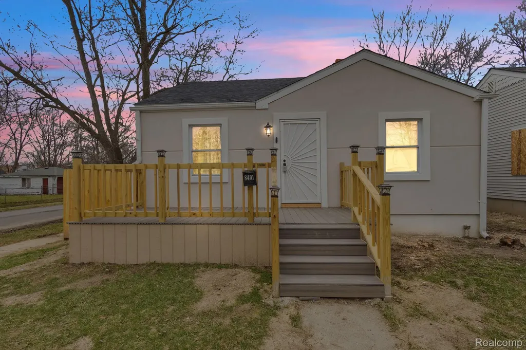8401 Fielding Street Detroit City MI 48228