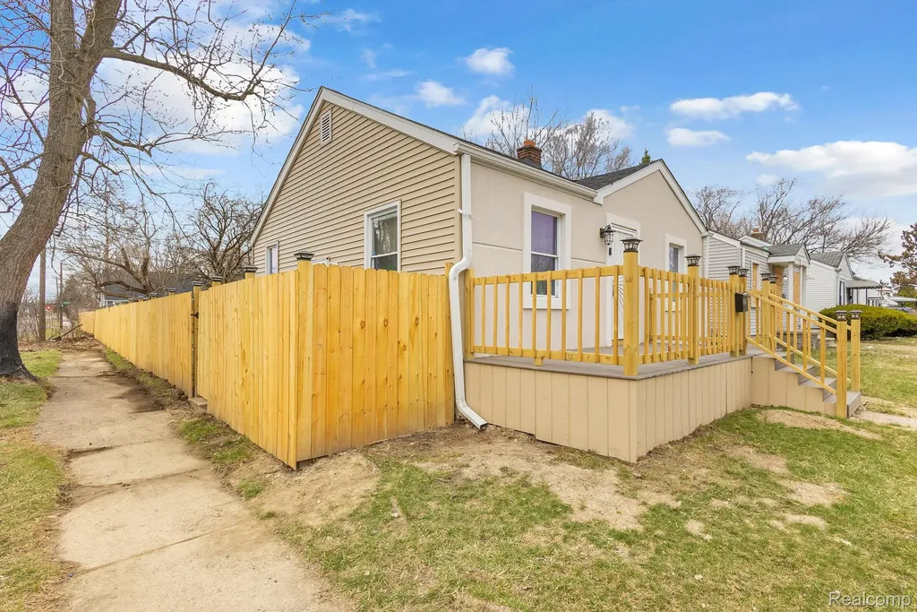 8401 Fielding Street Detroit City MI 48228