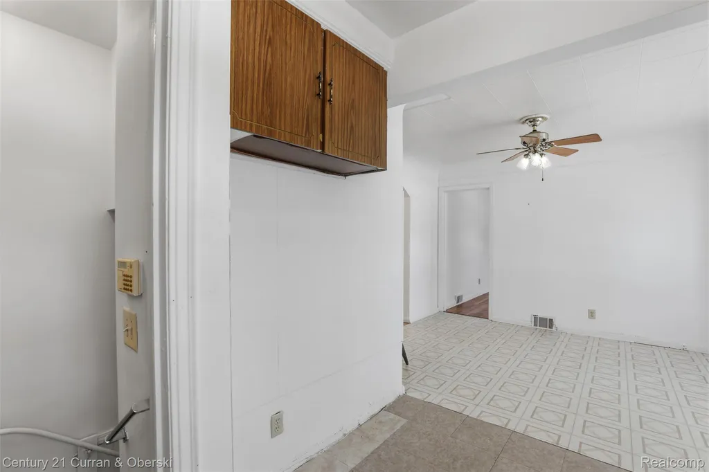 1656 N Franklin Street Dearborn City MI 48128