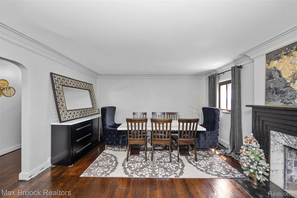 20096 Shrewsbury Road Detroit City MI 48221