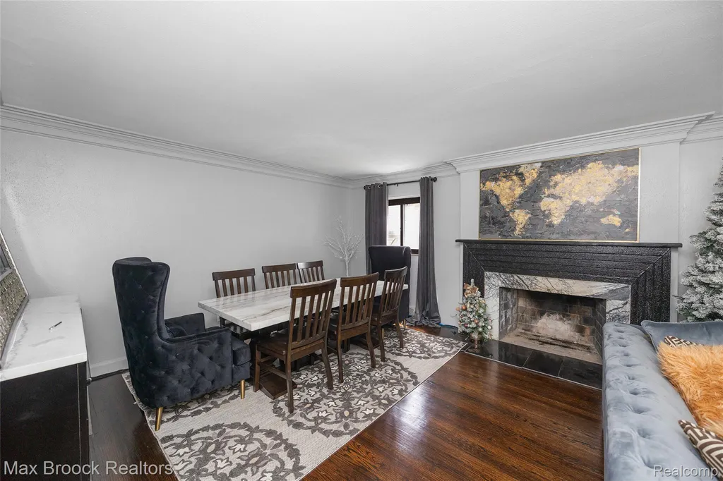 20096 Shrewsbury Road Detroit City MI 48221