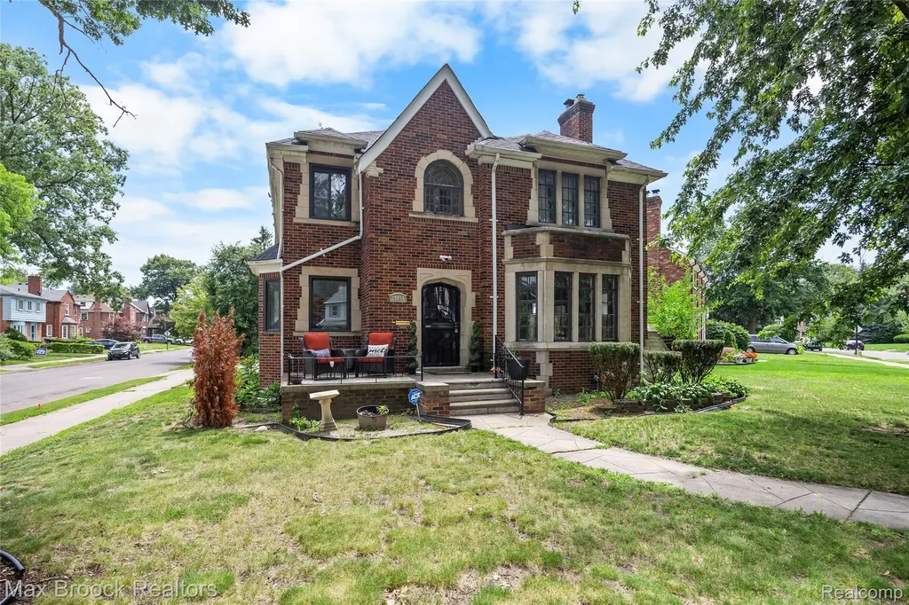 20096 Shrewsbury Road Detroit City MI 48221