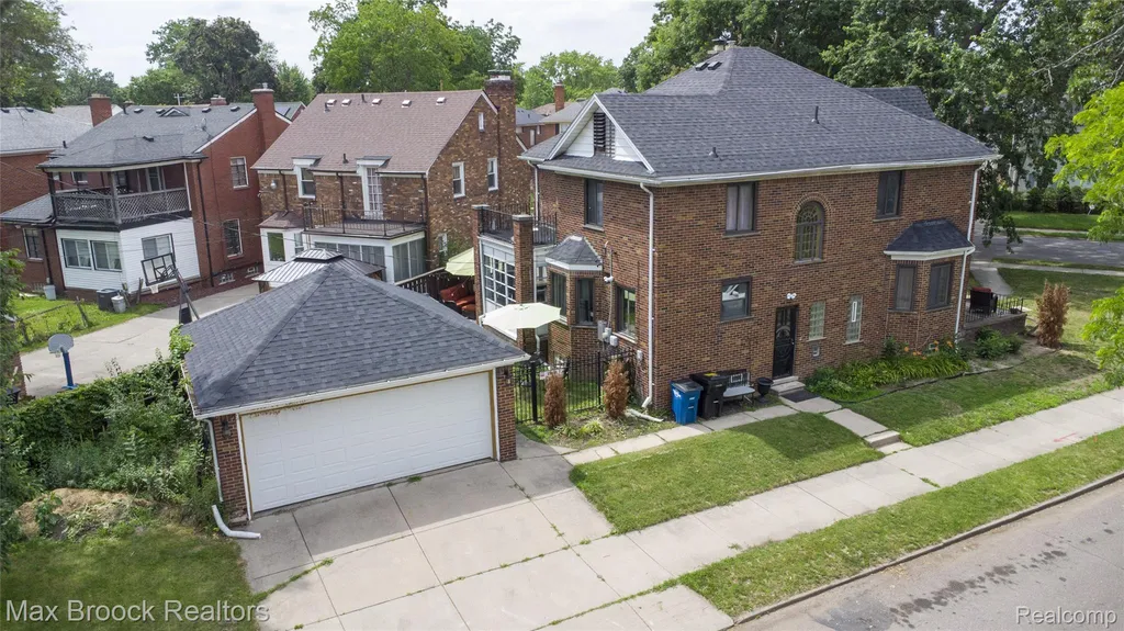 20096 Shrewsbury Road Detroit City MI 48221