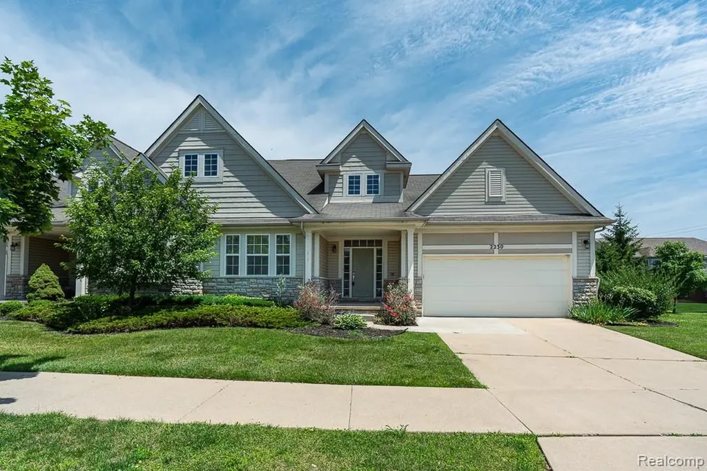 2230 Palmetto Commerce Charter Township MI 48382