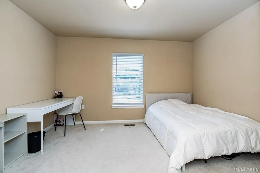 2230 Palmetto Commerce Charter Township MI 48382