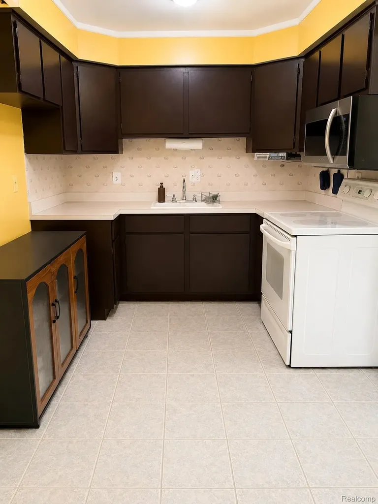 8401 18 Mile Road Sterling Heights City MI 48313