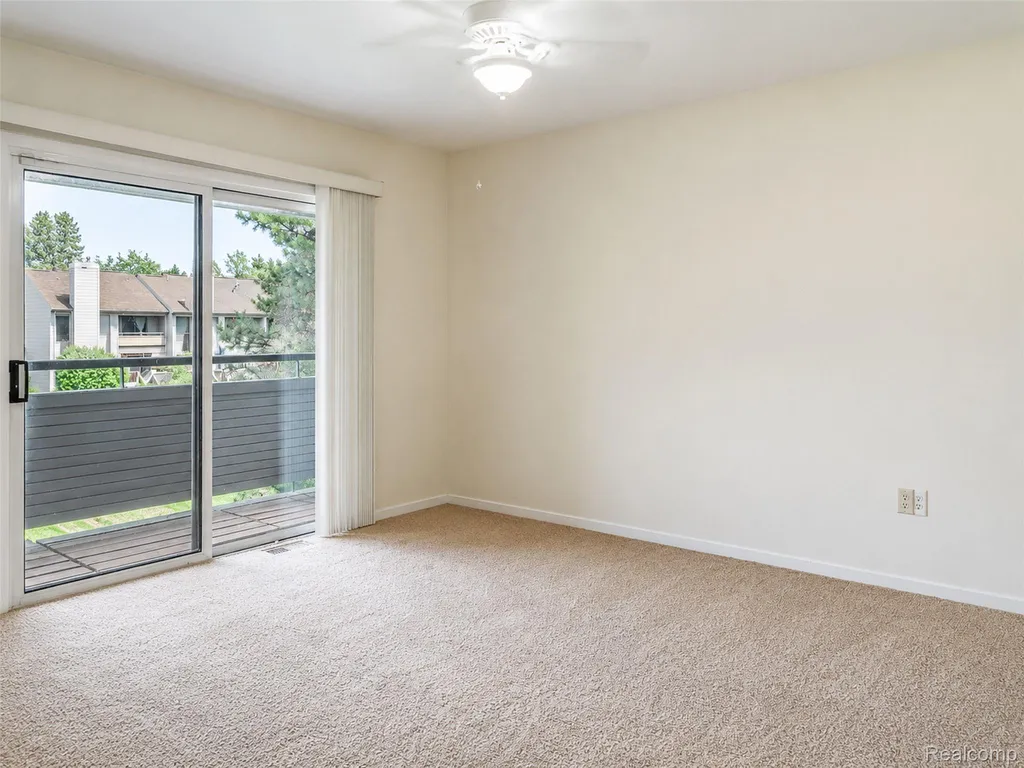 754 Ashley Circle Rochester Hills City MI 48307
