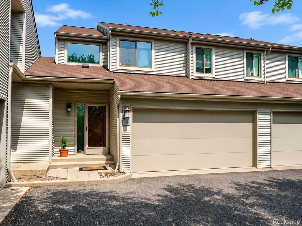 754 Ashley Circle Rochester Hills City MI 48307