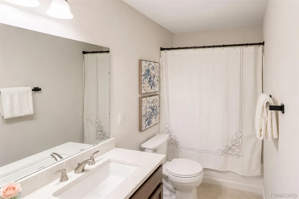 640 Allegheny Drive South Lyon City MI 48178