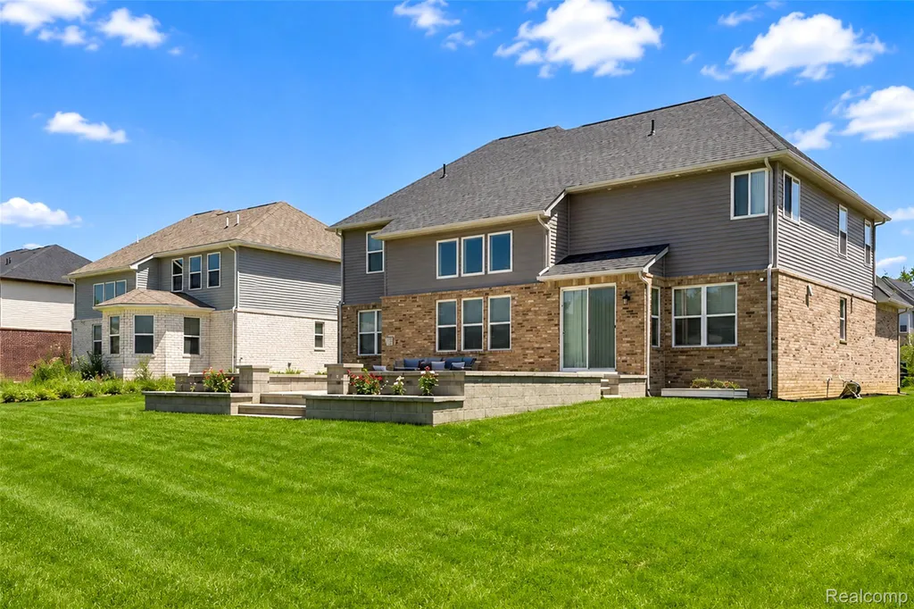 640 Allegheny Drive South Lyon City MI 48178