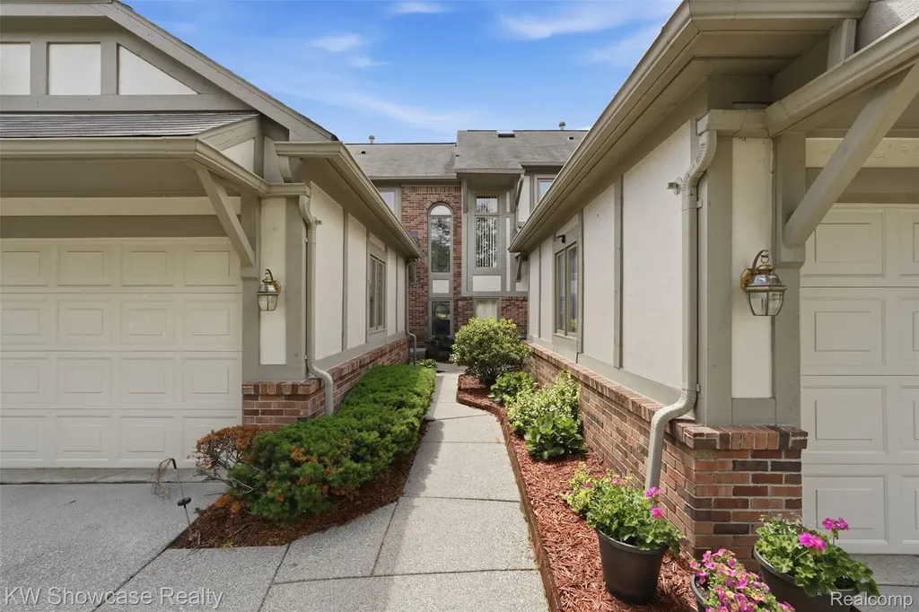 42289 Saratoga Circle Canton Charter Township MI 48187