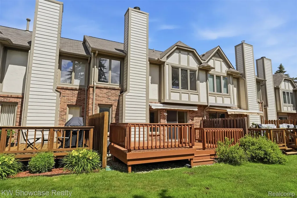 42289 Saratoga Circle Canton Charter Township MI 48187