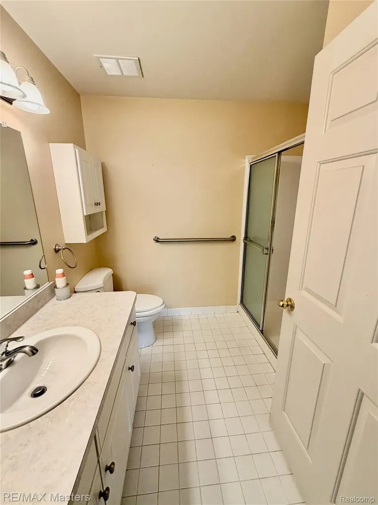 543 Mulberry Street Wyandotte City MI 48192