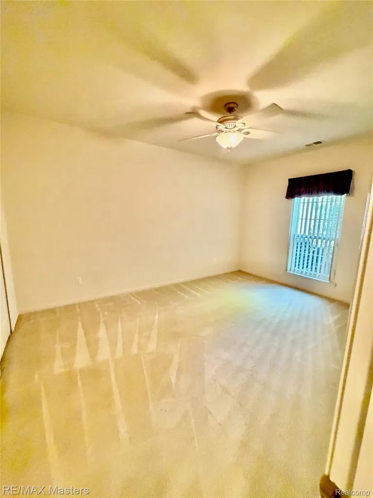 543 Mulberry Street Wyandotte City MI 48192