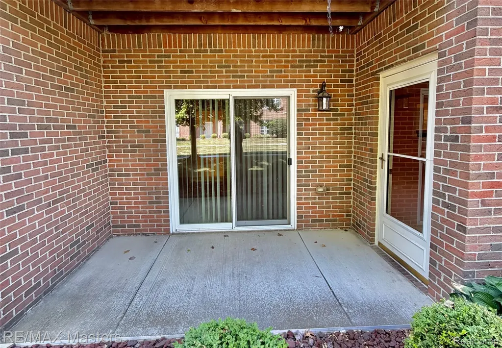 543 Mulberry Street Wyandotte City MI 48192