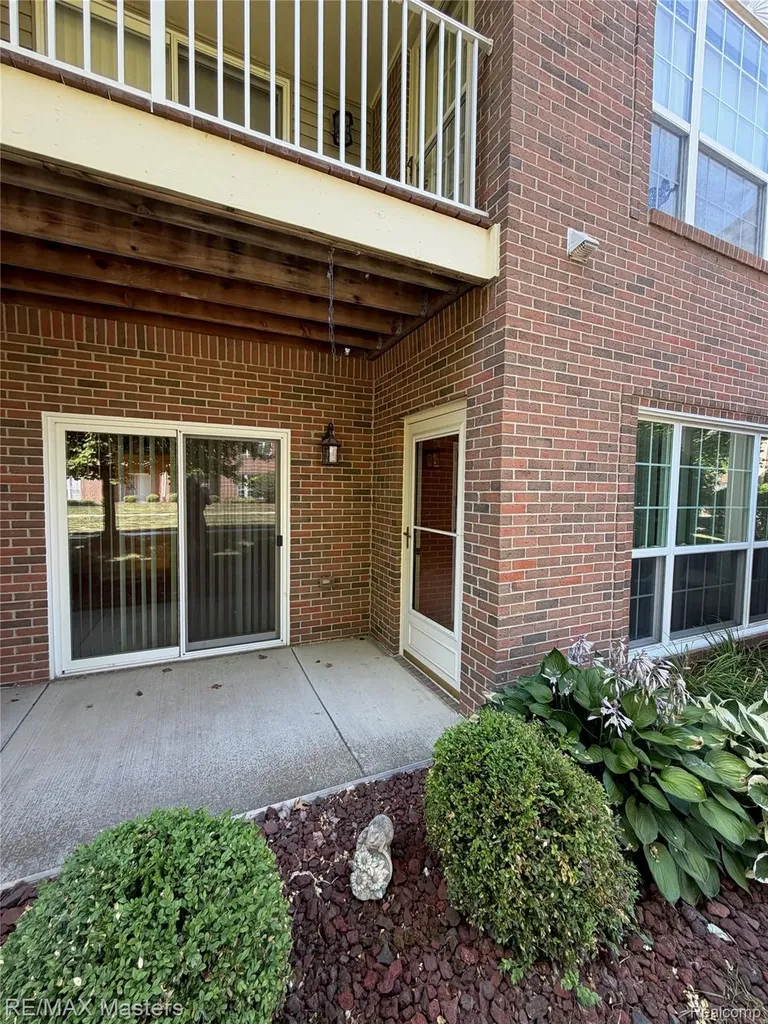 543 Mulberry Street Wyandotte City MI 48192