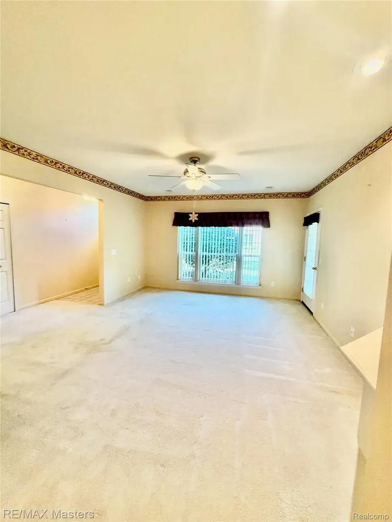 543 Mulberry Street Wyandotte City MI 48192