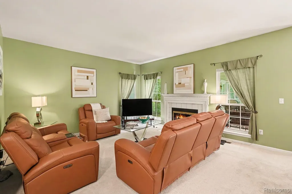 5162 Glenwood Creek Independence Charter Township MI 48348
