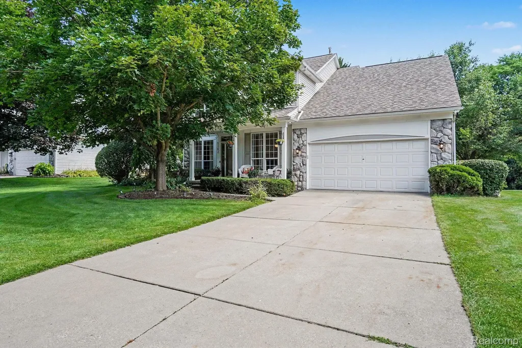 5162 Glenwood Creek Independence Charter Township MI 48348