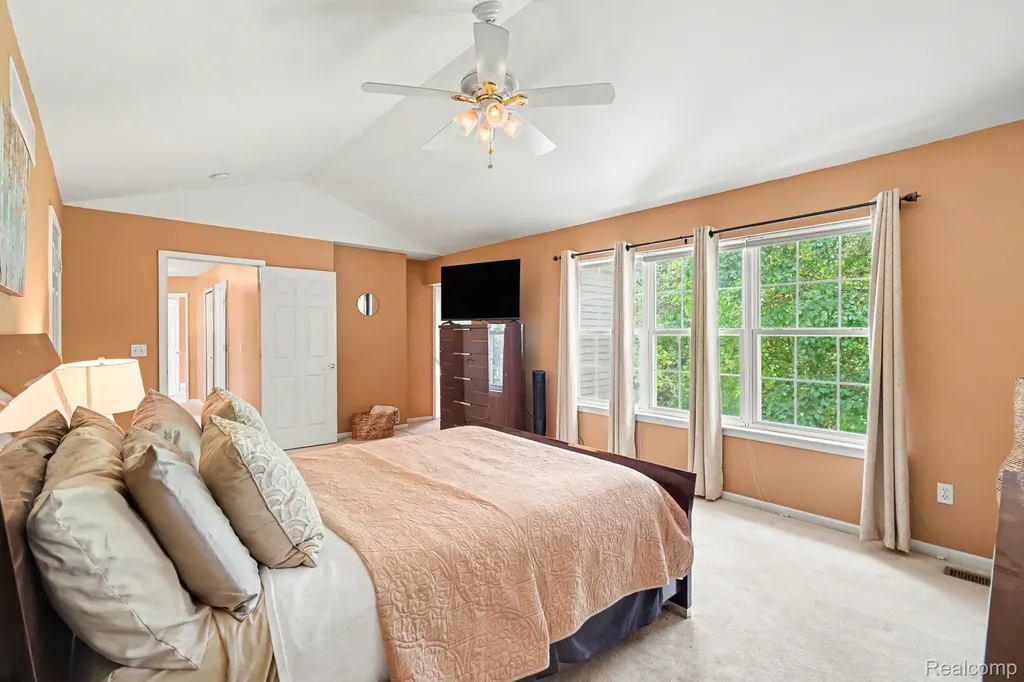 5162 Glenwood Creek Independence Charter Township MI 48348