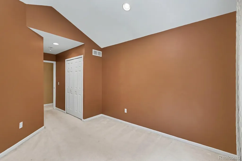 5162 Glenwood Creek Independence Charter Township MI 48348