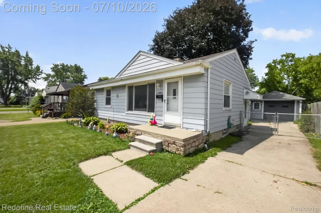 12865 Beech Daly Road Redford Charter Township MI 48239