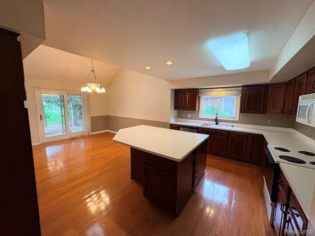 43336 Herring Drive Clinton Charter Township MI 48038