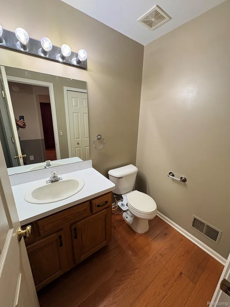 43336 Herring Drive Clinton Charter Township MI 48038