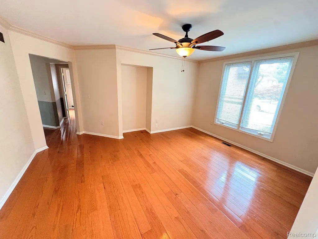 43336 Herring Drive Clinton Charter Township MI 48038