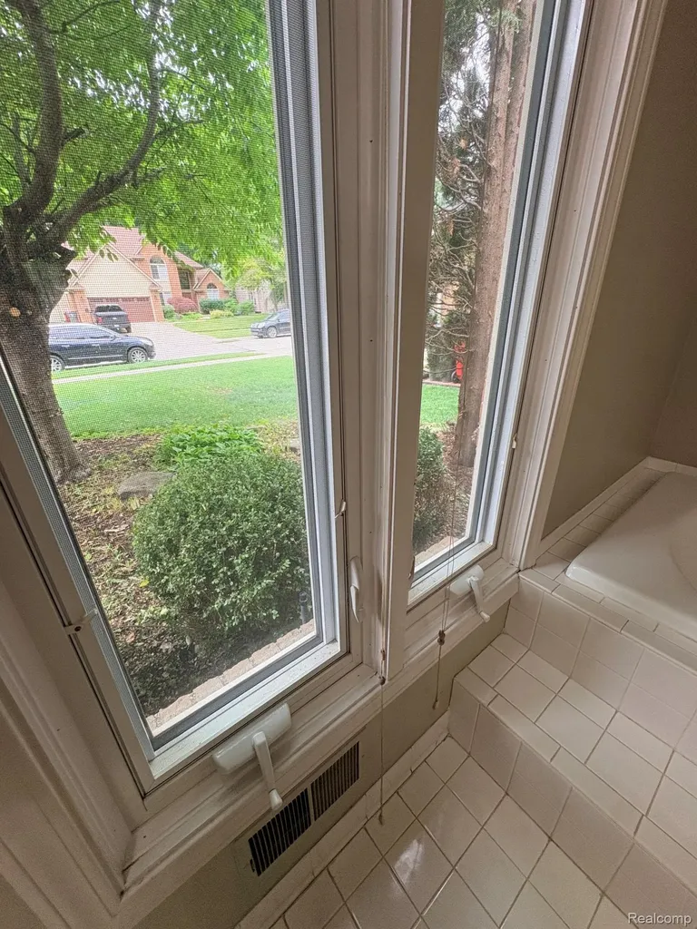 43336 Herring Drive Clinton Charter Township MI 48038