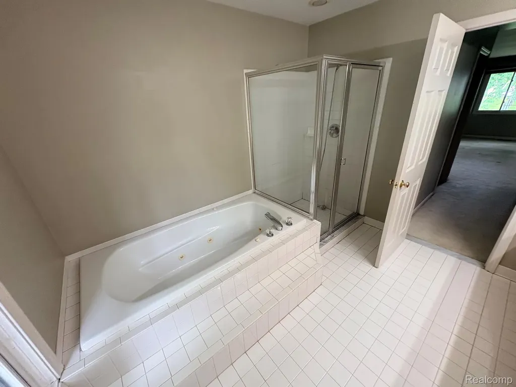 43336 Herring Drive Clinton Charter Township MI 48038