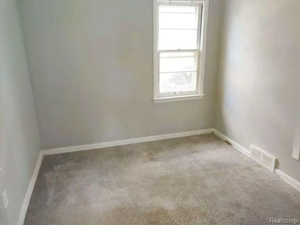 26474 Somerset Drive Inkster City MI 48141
