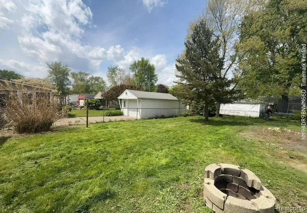26474 Somerset Drive Inkster City MI 48141