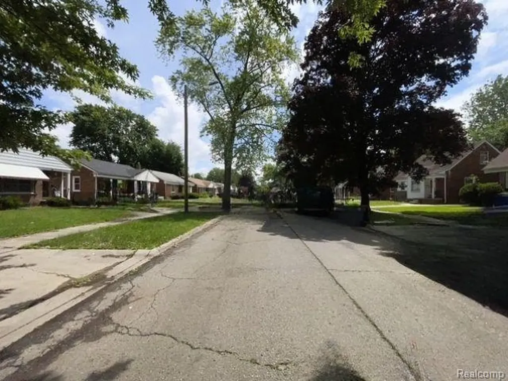 26474 Somerset Drive Inkster City MI 48141