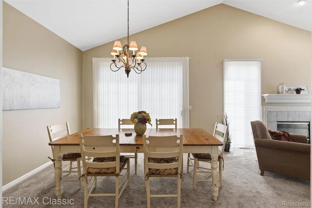 16934 Lochmoor Circle W Northville Township MI 48168